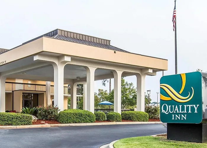 Hotel near College: Quality Inn At The Mall - Valdosta